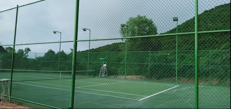 Thi công sân Tennis cỏ nhân tạo tại Bãi Tràm Phú Yên